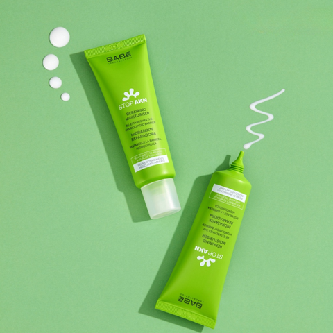 Kem dưỡng phục hồi da mụn BABE Stop AKN Hidratante Repairing Moisturiser 50ml