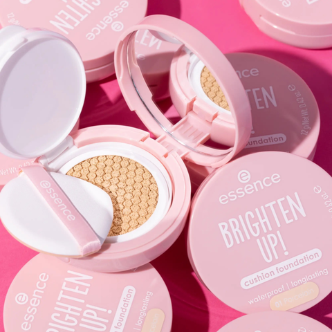 f359 - Cushion kháng nước nâng tông Essence BRIGHTEN UP! Cushion Foundation