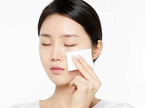 Nước hoa hồng quýt Innisfree Brightening Pore Skin 150ml