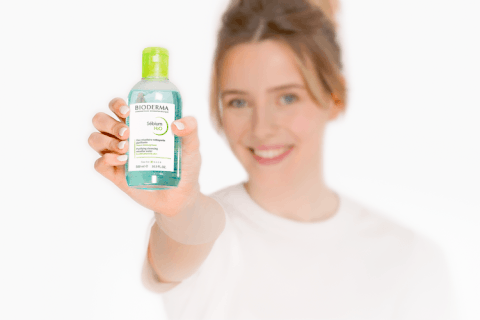 d57 - Nước Tẩy Trang Dành Cho Da Dầu Mụn Bioderma Sebium H2O 500ml (Màu xanh)