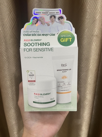 a105 - Dr.G - R.E.D BLEMISH Clear Soothing Cream Bonus Set (Kem dưỡng 70ml + KCN Brightening 20ml)
