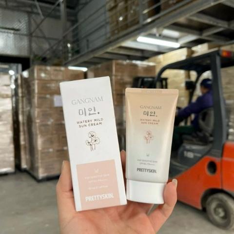 Kem Chống Nắng Prettyskin GangNam Watery Mild Sun Cream SPF50+ PA++++ Bảo vệ da & Giảm nhăn 50ml
