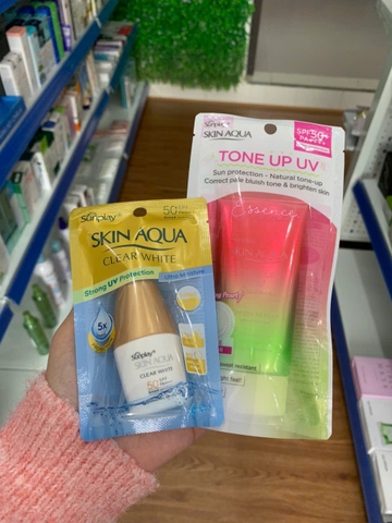 e936 - Skin Aqua - Combo Kem Chống Nắng Tone Up UV Essence (Tuýp 50g) Rose Color & Sữa Chống Nắng Clear White 50+ SPF PA++++ 5g