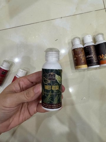 f220 - Tesori - Kem tắm mini size Tesori (Hàng test)