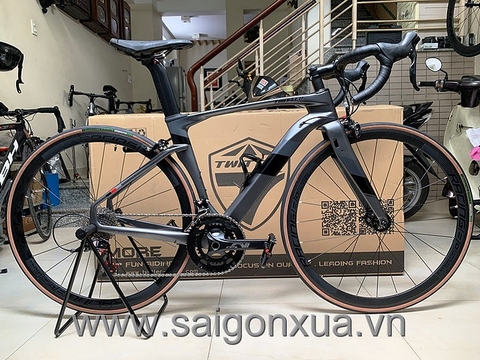 Xe đạp đua TWITTER CYCLONE PRO - Khung full Carbon, groupsets Retrospec 11 LÍP (Xám lông chuột)