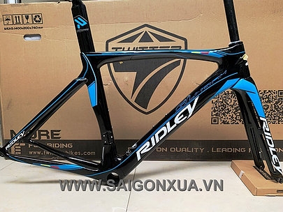 Khung sườn xe đạp đua chuyên nghiệp : RIDLEY NOAH SL (Full Carbon). Màu Đen/Xanh