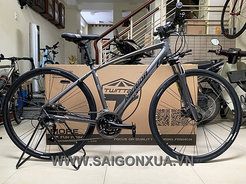 Xe đạp thể thao touring MERIDA CROSSWAY 100, Shimano 27 tốc độ. Hàng nhập khẩu .