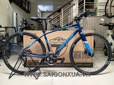 Xe đạp thể thao touring MERIDA EXPLORER 300, Shimano 27 tốc độ. Hàng nhập khẩu .