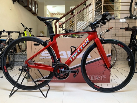 Xe đạp thể thao Road bike tay lái ngang TWITTER R5 2023 - Khung full Carbon, groupsets Retrospec 11 LÍP. Màu Đỏ