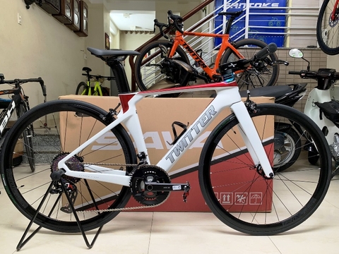Xe đạp thể thao Road bike tay lái ngang TWITTER R5 2024 - Khung full Carbon, groupsets Retrospec 12 LÍP. Màu Trắng