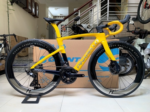 Xe đạp đua PINA DOGMA F (F25) - Khung, vành Full Carbon, Full group Shimano 105 R7120 thắng đĩa dầu. Màu Vàng/Xanh