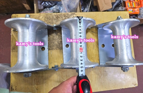 Con lăn kéo cáp điện loại 3 con thẳng hàng hàng nhập khẩu loại dày cao cấp con lăn nhôm kamytools