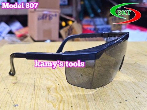 Kính bảo hộ lao động 807 ĐKT kính hàn chắn gió bụi ánh sáng hiệu quả