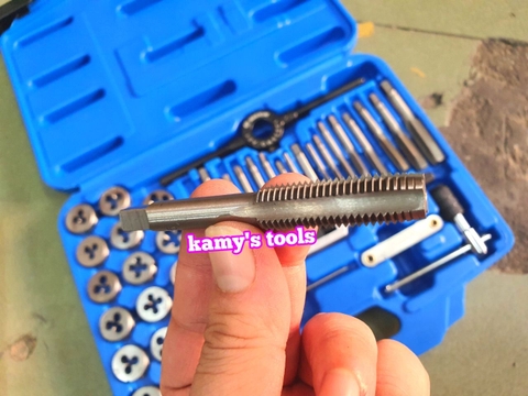 bộ taro bàn ren hệ mét 39 chi tiết kingtony model 12939MQ1 ren trong ren ngoài, bộ ta rô