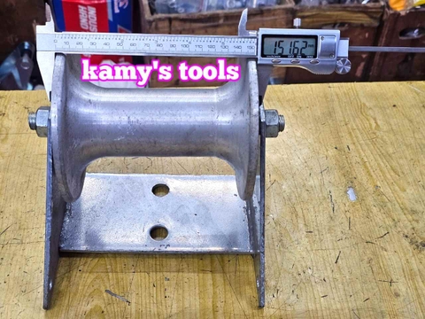 Con lăn kéo cáp điện loại đơn hình tam giác loại dày hàng nhập khẩu con lăn nhôm Kamytools KMT-3401A