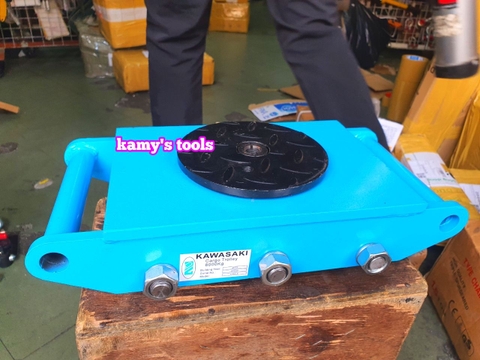 Con rùa chuyển hàng 8 tấn 6 bánh sắt CRA-6 kawasaki