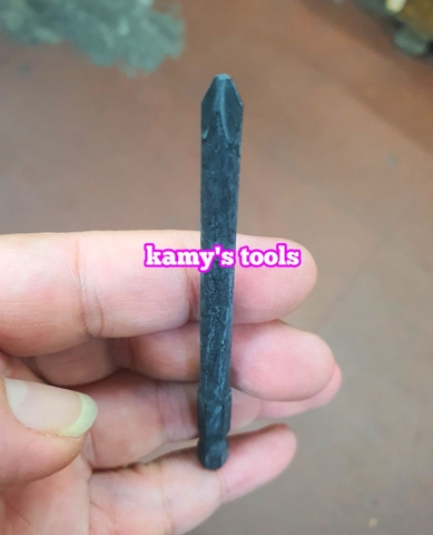 Mũi vít 4 cạnh bake 6mm chuôi lục giác dài 90mm Kingtony 719002P (bán lẻ)