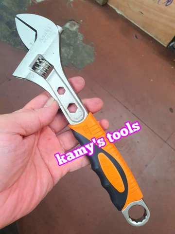 Mỏ lết cán bọc nhựa Asaki 10 inch 250mm AK-0402 và 12 inch 300mm AK-0403