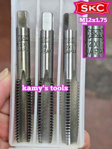 Bộ taro ta rô SKC M12x1.75 Nhật 3 mũi chính hãng logo khắc rõ nét