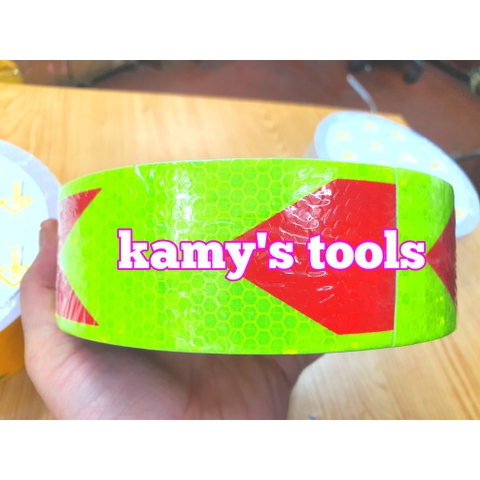 Băng keo phản quang 3M hình mũi tên bản 5cm dài 50m (1 cuộn)