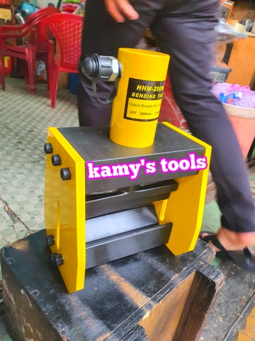 Máy uốn thanh cái đồng thủy lực 16 tấn 200mm TLP HHM-200W