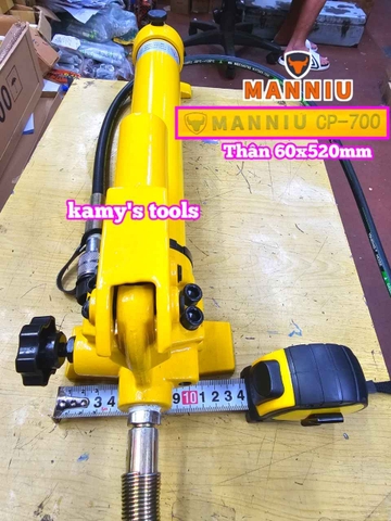 Bơm tay thủy lực Manniu CP-700 thân 60x520mm dung tích 700cc