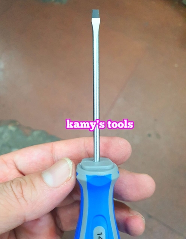 Tua vít dẹp cán cao su Kingtony 3.2mm dài 75mm Kingtony model 14220303