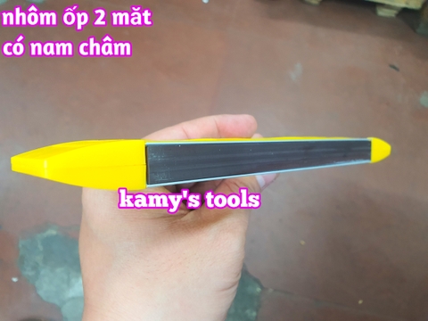 Thước thủy có nam châm hít ốp nhôm 2 mặt 200mm