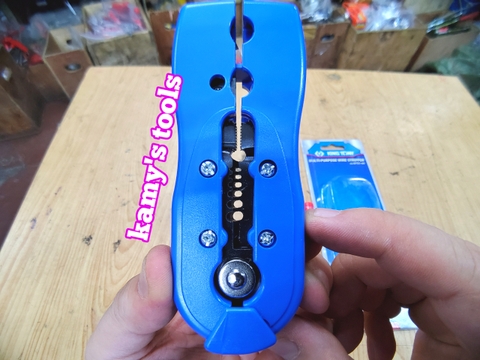 Kềm tuốt dây đa năng KINGTONY model 6751-44