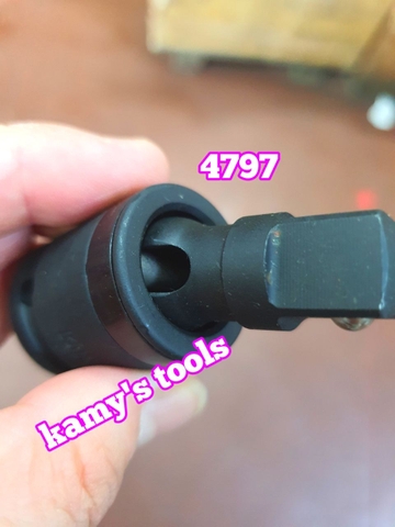 Đầu lắc léo đen có bi 1/2 inch Kingtony model 4797 dài 65mm