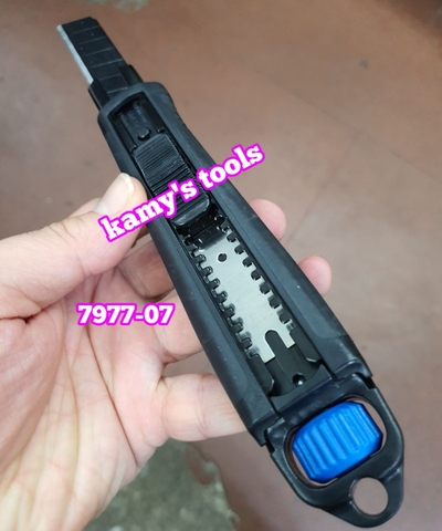 Dao rọc giấy Kingtony 7977-07 dài 180mm thép SK4 có khóa lưỡi và Lưỡi dao rọc giấy Kingtony 7977-07P02