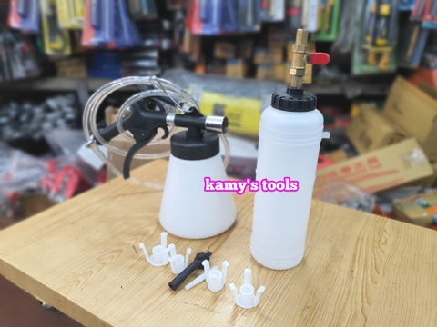 Bình hút dầu thắng, bộ hút xả gió thắng đĩa xe máy xe ô tô 0.75 lít khí nén Trigoldte