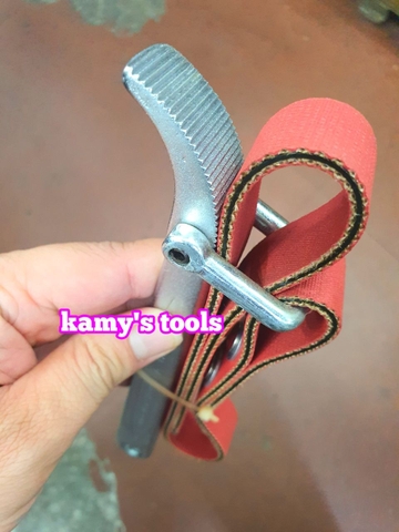 Cảo mở lọc nhớt lọc dầu bằng dây da cờ lê dây da 9 inch 225mm C-mart F0007-09 mở 30-160mm