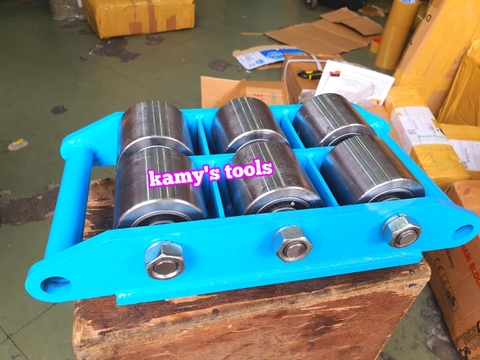 Con rùa chuyển hàng 8 tấn 6 bánh sắt CRA-6 kawasaki