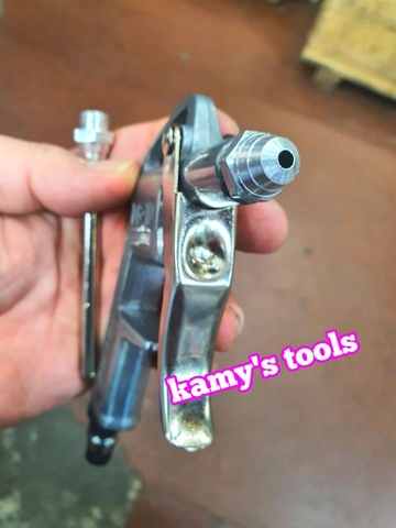 Súng Xịt Hơi Xịt Bụi Dg-10 BerryLion model 050601010 (Súng Xịt Gió)