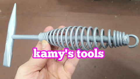 Búa gõ rỉ sét cán sắt có lò xo cao cấp Black Hand Đài Loan