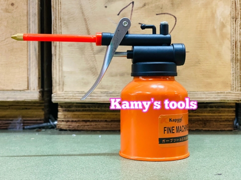 Bình xịt dầu nhớt bình bơm nhớt 250g Kapusi K-1050