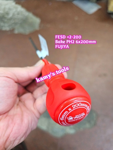 Tua vít cách điện Fujiya FESD 6mm bake PH2 và dẹp dài 200mm FESD+2-200 và FESD-6-200 sản xuất tại Nhật Bản