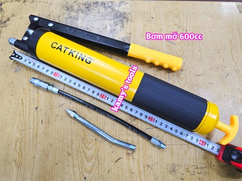 Bơm mỡ cầm tay 600cc Cat King C0803 dài 425mm