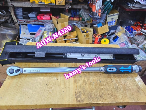 AQW-N4320V Cần siết lực chỉnh lực có đồng hồ Licota 1/2 inch 60-320Nm dài 600mm