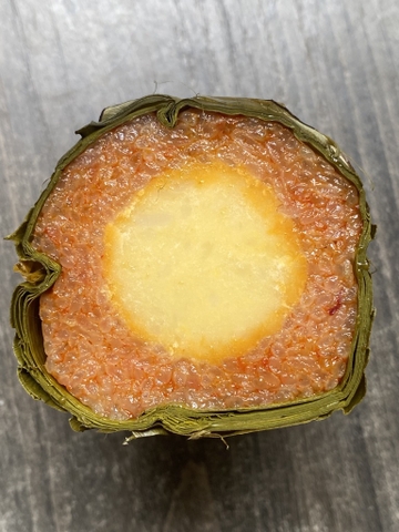 Bánh tét gấc đậu xanh 600g