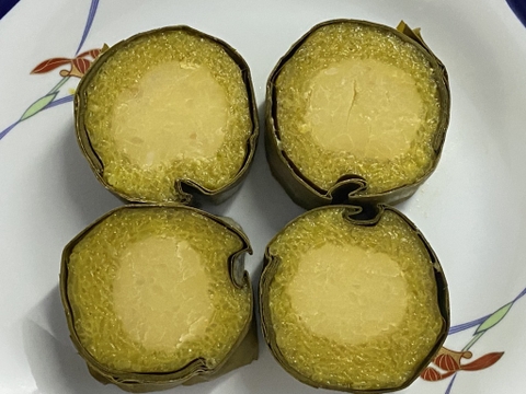 Bánh tét đậu xanh nếp vàng 600g