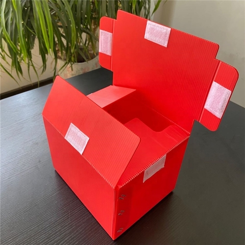 Thùng Nhựa Danpla Có Nắp Màu Đỏ