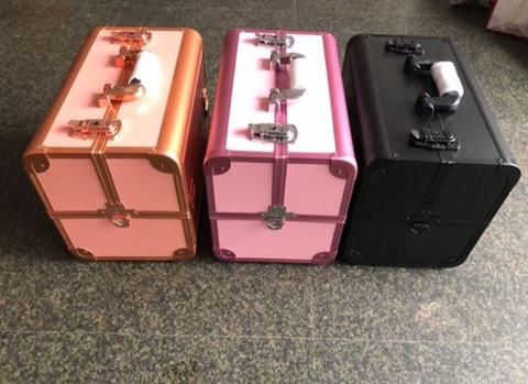 Đồ làm Nail cần bảo quản như thế nào để hạn chế hỏng hóc?