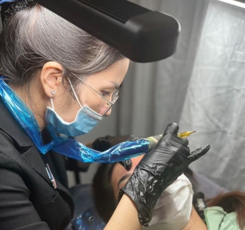 Đồ nghề phun xăm thẩm mỹ mua thế nào cho đúng, dùng bền bỉ?