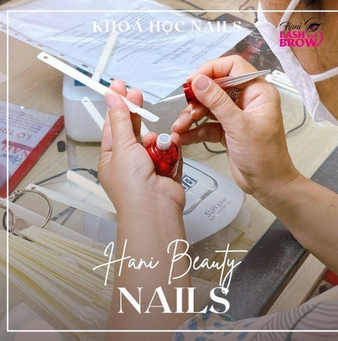 Học Nail chuyên nghiệp: Hướng dẫn cách vẽ hoa nổi siêu đẹp