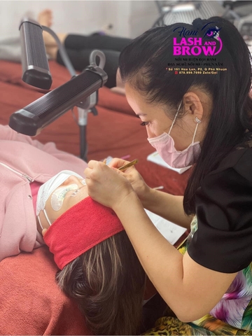 Hoc noi mi gia re cảm thấy thế nào trong thời gian đầu?