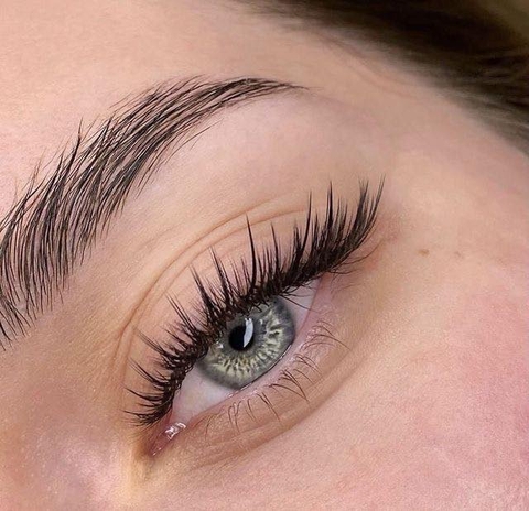 Nối lông mi tự nhiên bị phản ứng phụ làm gì để khắc phục?