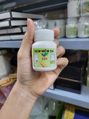 Kem Mềm Móng (Kem mềm da)