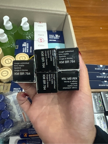 Son Thỏi Shu Uemura Rouge  Unlimited Kinu Matte # KM BR 764